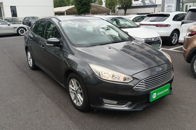 福特 福克斯 2015款 三厢 1.6L 自动风尚型车身外观6002