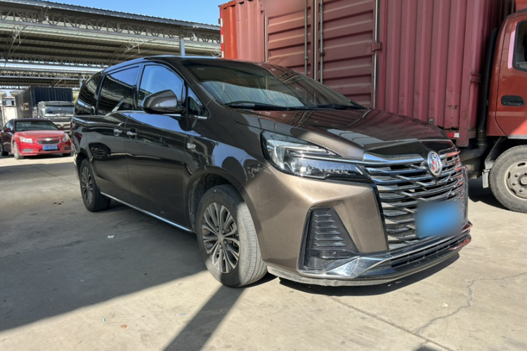 别克GL8 2023款 改款 陆上公务舱 豪华型车身外观6002