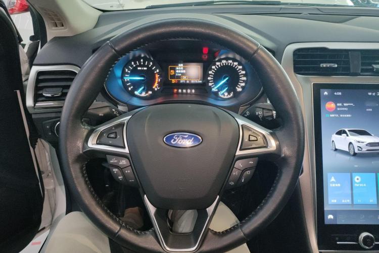 福特 蒙迪欧 2020款 EcoBoost 180 时尚型中控内饰13