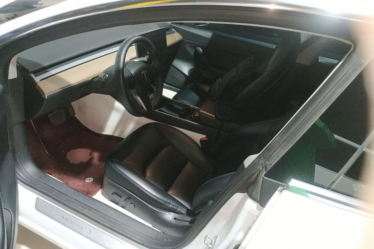 特斯拉 Model 3 2020款 改款 长续航后轮驱动版中控内饰20