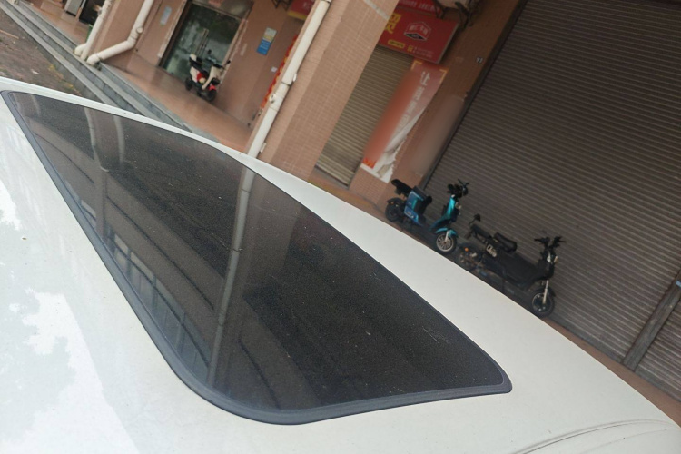 雷克萨斯ES 2013款 300h 精英版局部细节57