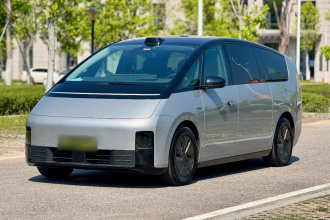 理想汽车 理想MEGA 2024款 Ultra