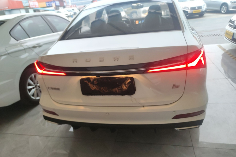 荣威i5 2023款 1.5L CVT豪华版车身外观6