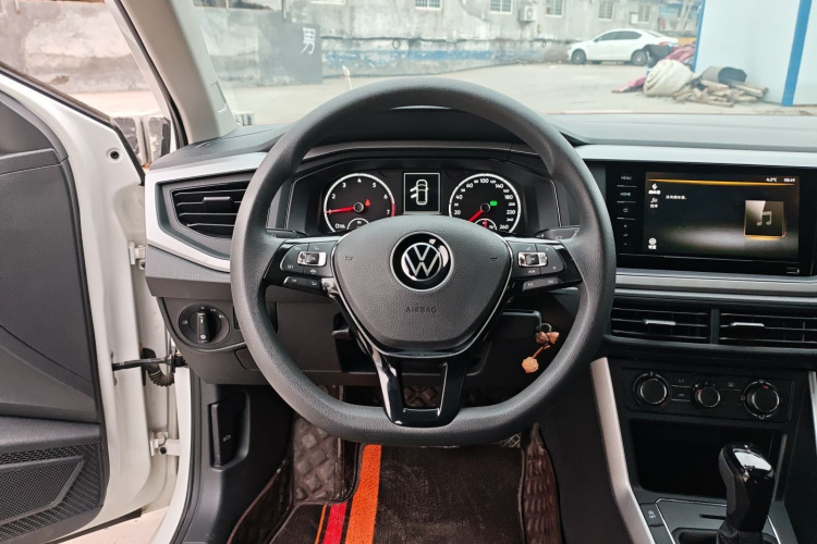 大众 Polo 2021款 Plus 1.5L 自动全景乐享版中控内饰13