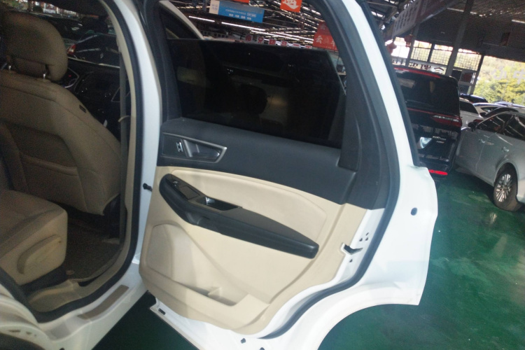 福特 锐界 2016款 EcoBoost 245 两驱精锐型 5座中控内饰7006