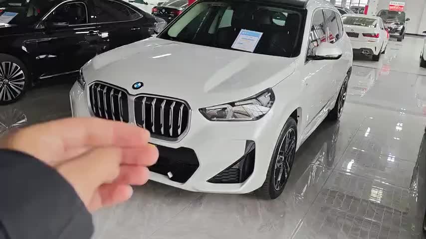 宝马X1 2023款 sDrive25Li M运动套装实拍1