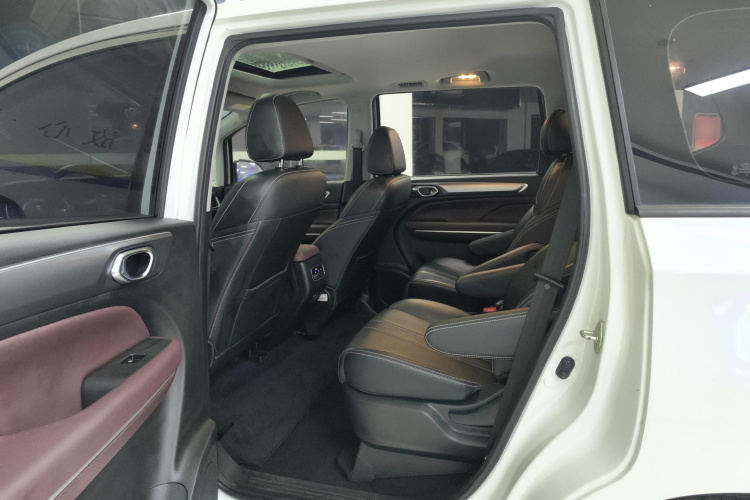 广汽传祺 传祺M6 2021款 PRO 270T DCT豪华版中控内饰21