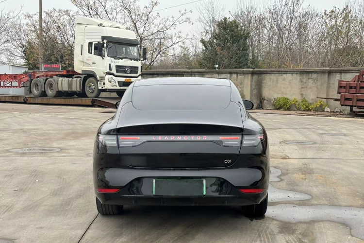 零跑汽车 零跑C01 2024款 增程 316尊享版车身外观6010