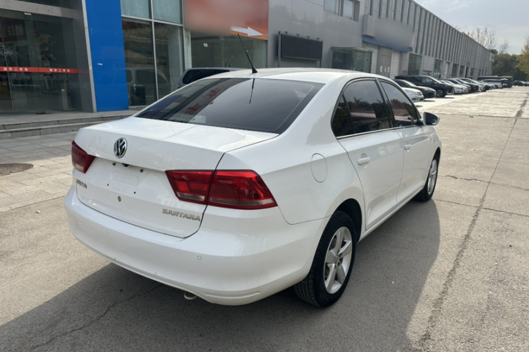 大众 桑塔纳 2015款 1.6L 自动舒适版车身外观6004