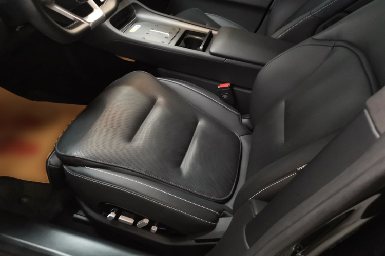 阿维塔12 2025款 Ultra增程版局部细节19