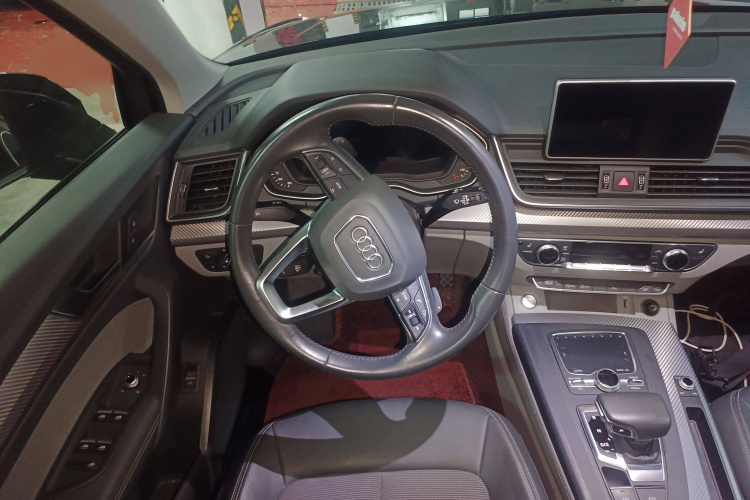 奥迪Q5L 2018款 45 TFSI 尊享时尚型 国VI中控内饰13