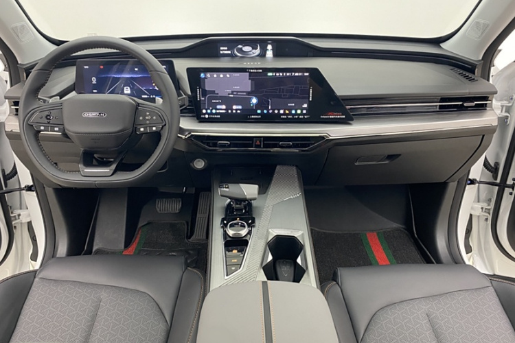 长安欧尚Z6 2023款 蓝鲸 1.5T DCT智领型中控内饰7002