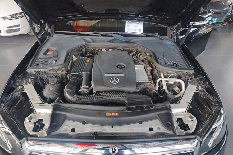 奔驰E级 2018款 改款 E 300 L 时尚型局部细节24