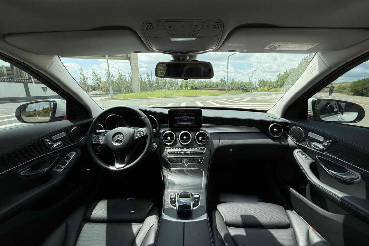 奔驰C级 2017款 改款 C 200 L 运动版中控内饰7005