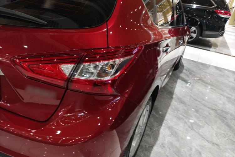 日产 骐达TIIDA 2021款 1.6L CVT智行版车身外观9