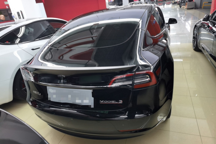 特斯拉 Model 3 2022款 Performance高性能全轮驱动版车身外观6