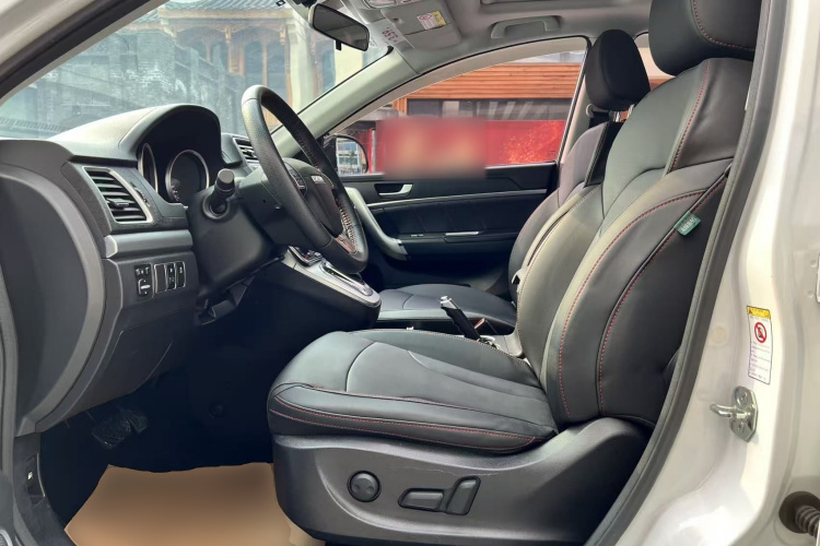 哈弗H6 2017款 蓝标 运动版 1.5T 自动两驱豪华型中控内饰19