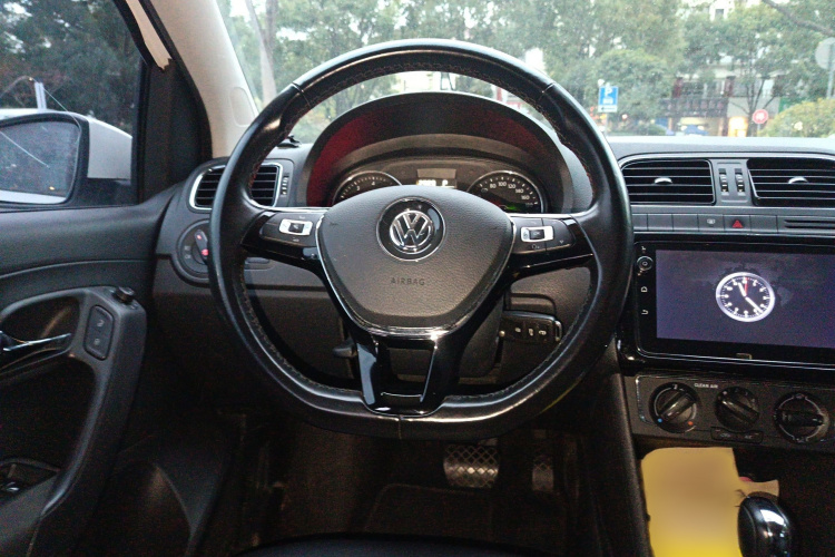 大众 Polo 2016款 1.6L 自动舒适型局部细节13