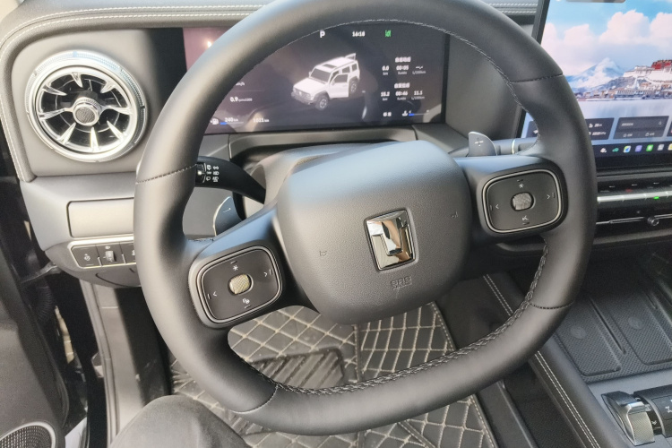 坦克300 2025款 2.4T 柴油版局部细节13