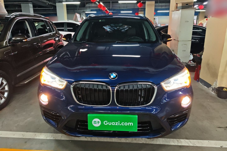 宝马X1 2018款 xDrive20Li 尊享型车身外观2