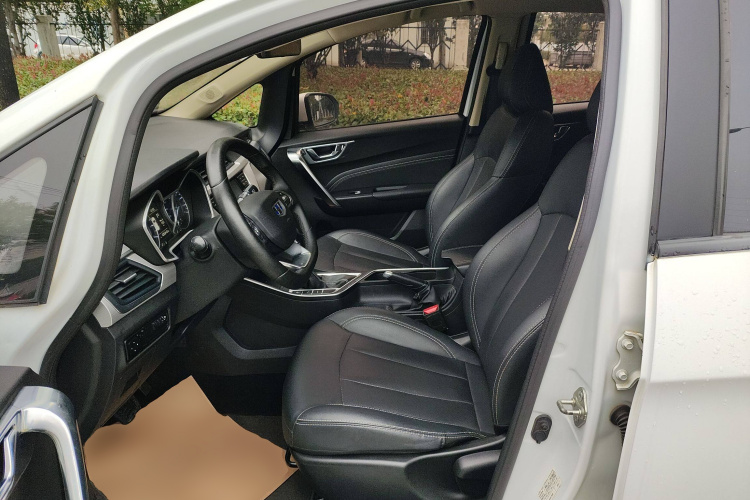 吉利汽车 远景X3 2019款 升级版 1.5L CVT精英型局部细节19