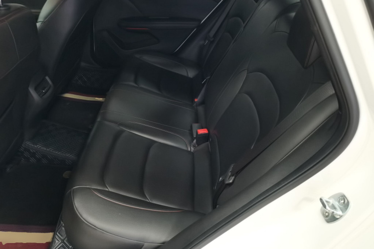 雪佛兰 科鲁泽 2020款 轻混 RS 330T 自动畅快版中控内饰21