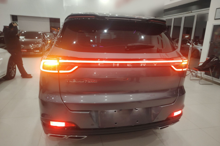 奇瑞 瑞虎7 PLUS 2023款 冠军版 1.5TCI CVT豪华型车身外观6