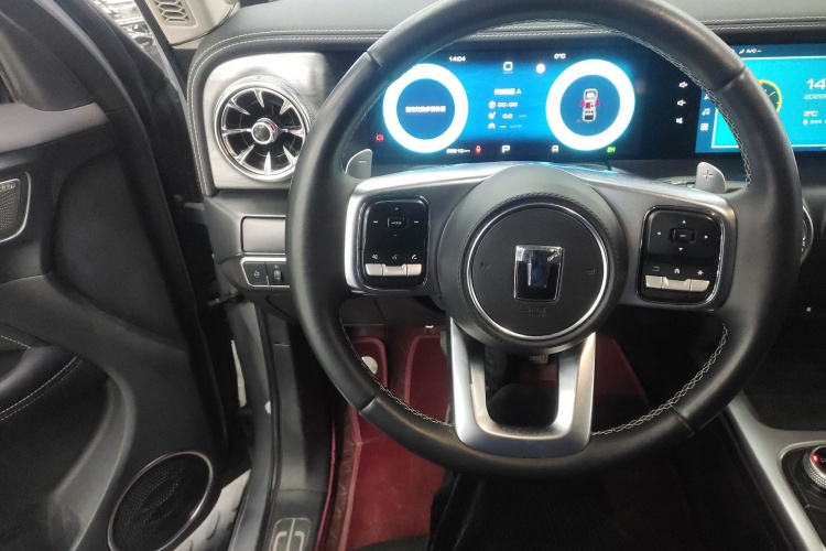 坦克300 2024款 2.0T 征服者中控内饰13