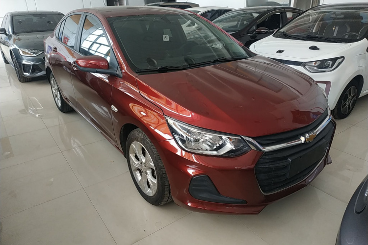 雪佛兰 科沃兹 2020款 325T 自动欣悦版车身外观3