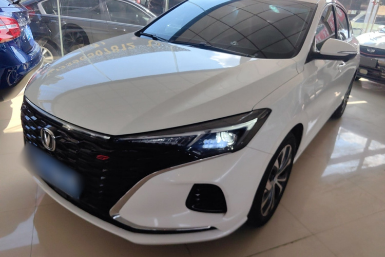 长安 逸动 2021款 PLUS 蓝鲸NE 1.4T GDI DCT旗舰型车身外观1