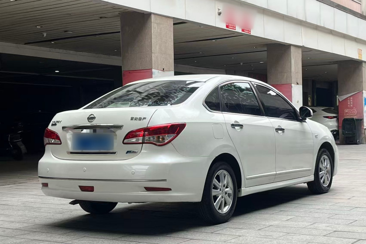 日产 轩逸 2019款 经典 1.6XE+ CVT智联领先版车身外观6003