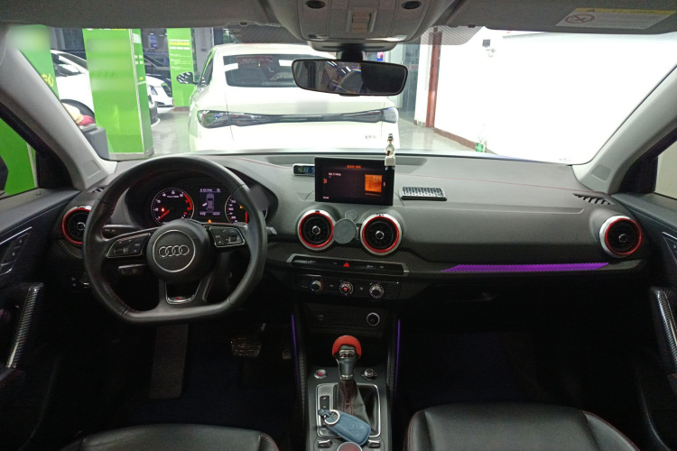 奥迪Q2L 2022款 35 TFSI 进取动感型中控内饰7002