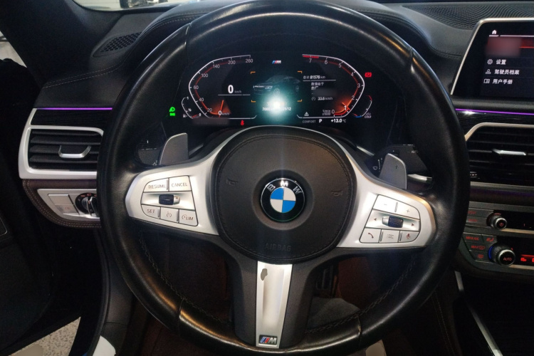 宝马7系 2019款 改款 740Li 领先型 M运动套装中控内饰13