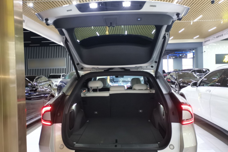 小鹏G7 2025款 702 超长续航 Ultra机舱底盘23