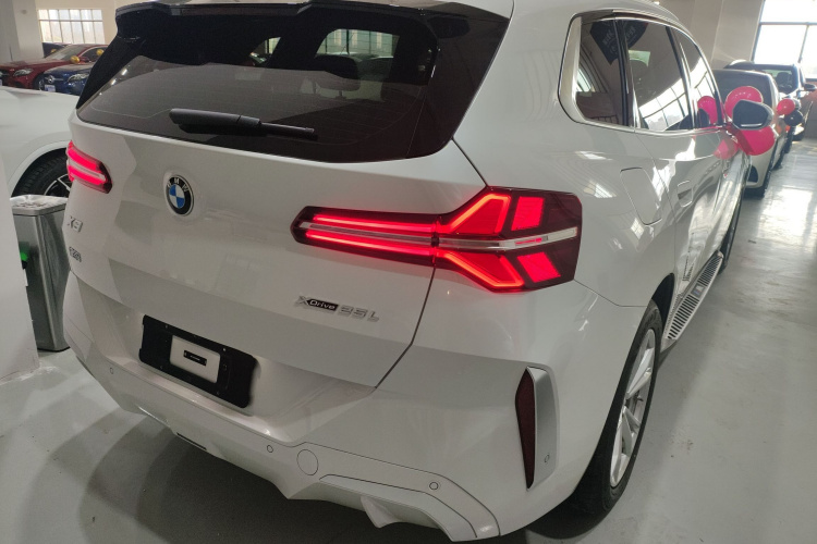 宝马X3 2025款 改款 xDrive25L 豪华套装车身外观6005