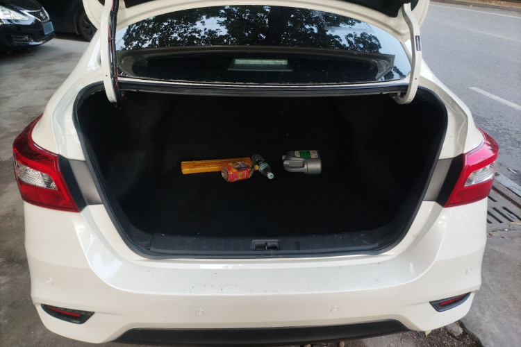 日产 轩逸 2022款 经典 1.6XE CVT舒适版局部细节23