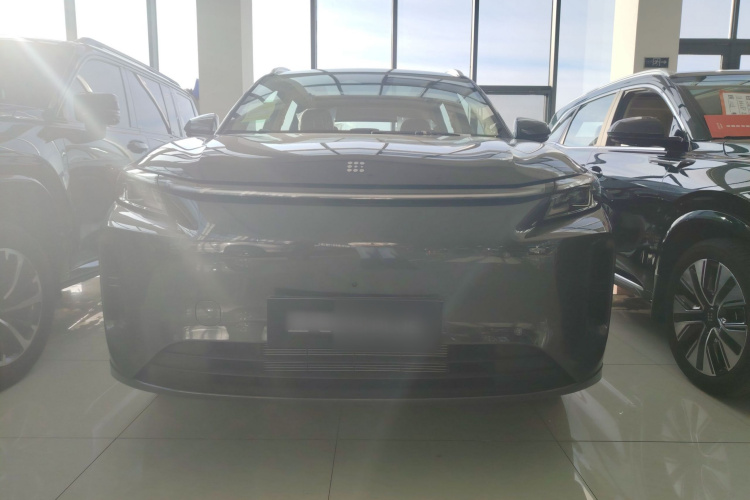 蓝电E5 PLUS 2025款 120km 标准旅行定制版 7座车身外观6001