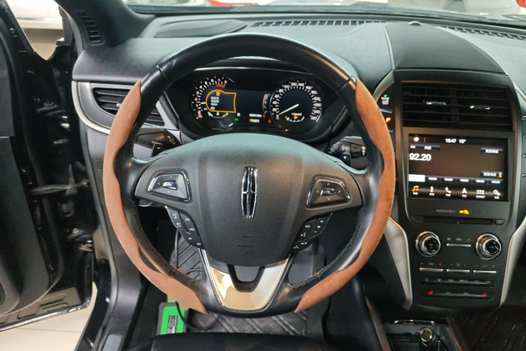 林肯MKC 2017款 2.0T 两驱尊享版局部细节13