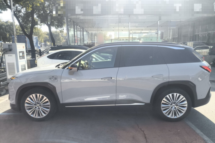 蔚来ES6 2020款 420KM 运动版车身外观6003