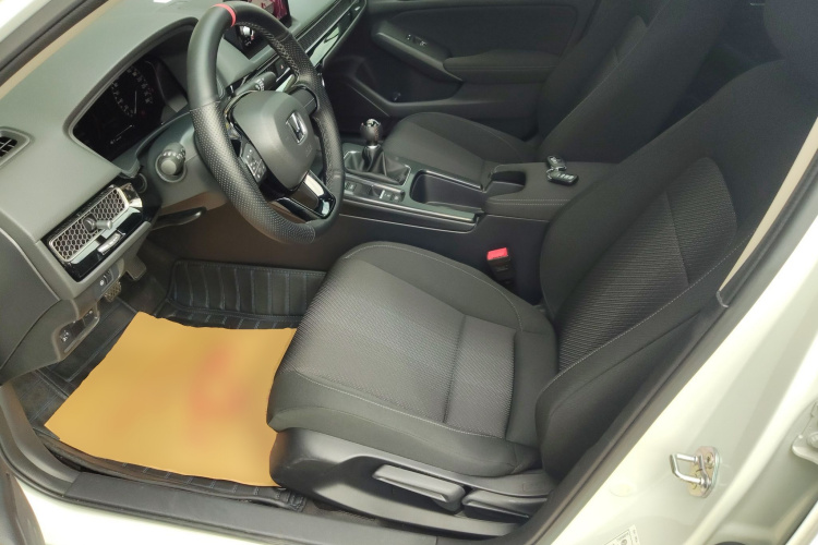 本田 型格 2022款 240TURBO 手动专属版中控内饰19