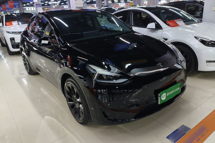 特斯拉 Model Y 2022款 后轮驱动版车身外观3