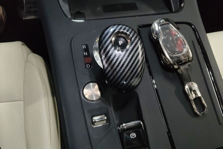 广汽传祺 传祺M8 2023款 宗师系列 400T 旗舰版局部细节18