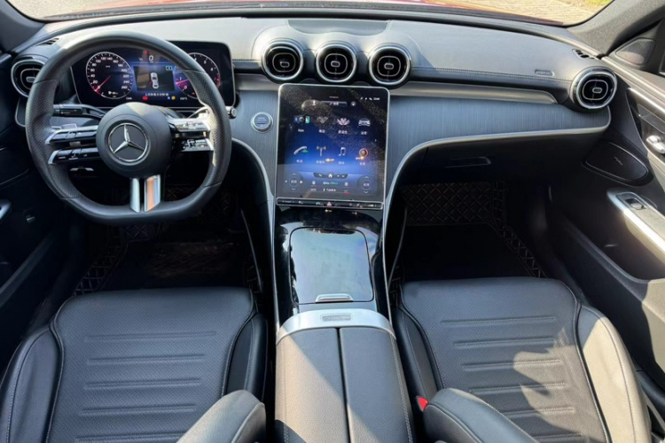 奔驰C级 2022款 改款 C 200 L 运动版中控内饰7006