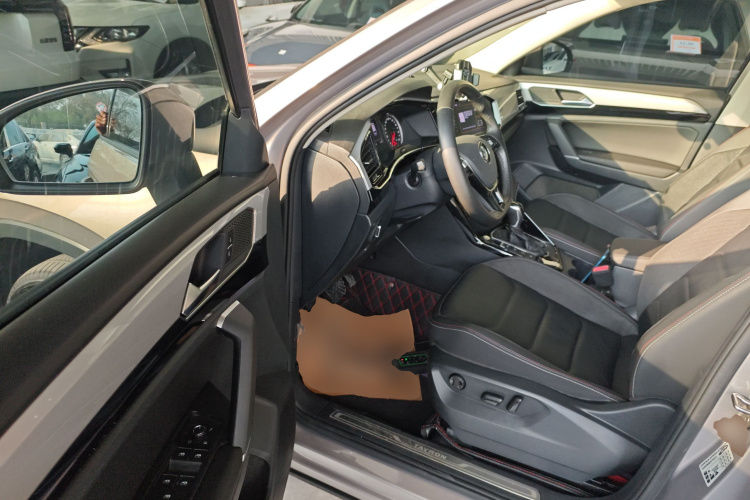 大众 探岳 2020款 280TSI 两驱豪华智联版中控内饰7003