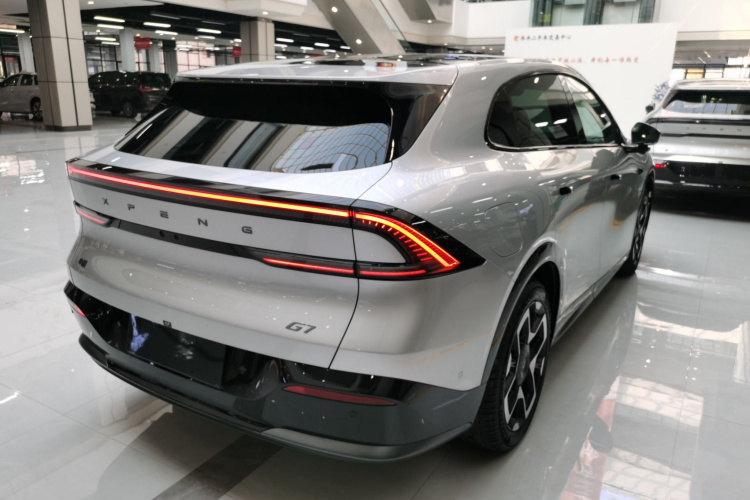 小鹏G7 2025款 702 超长续航 Max车身外观6005