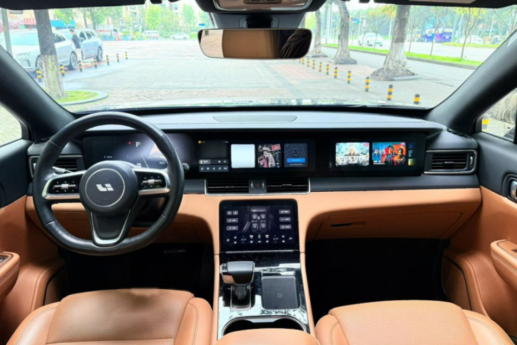 理想汽车 理想ONE 2021款 增程6座版车身外观6011