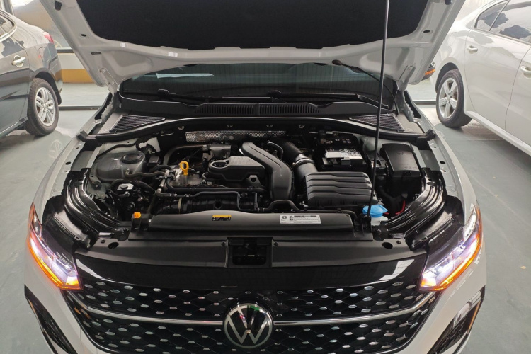 大众 朗逸 2024款 300TSI DSG星空领先版机舱底盘24