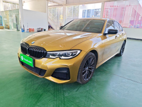 宝马3系 2021款 330i M运动曜夜套装