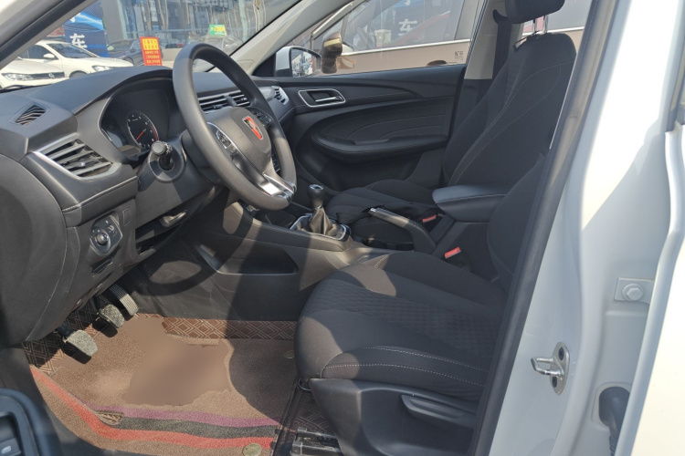 荣威i5 2020款 1.5L 手动4G互联领豪版局部细节19