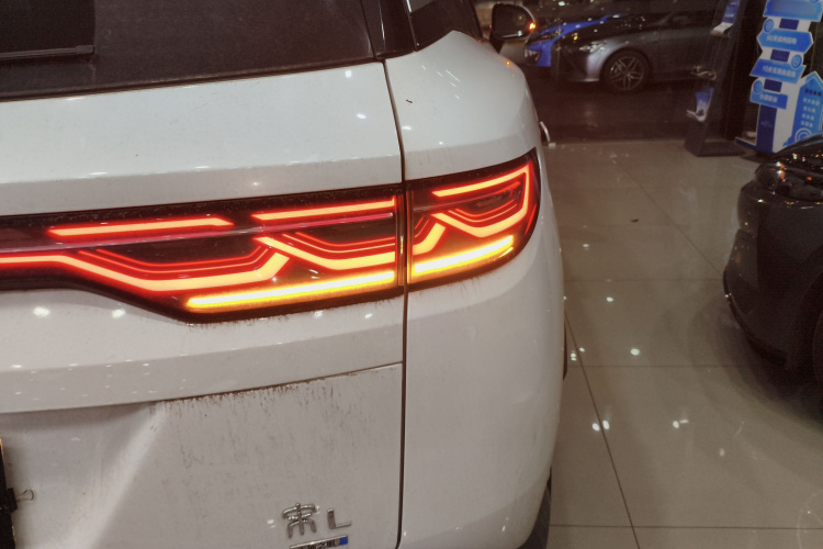 比亚迪 宋L DM-i 2025款 智驾版 160km 超越型车身外观6006